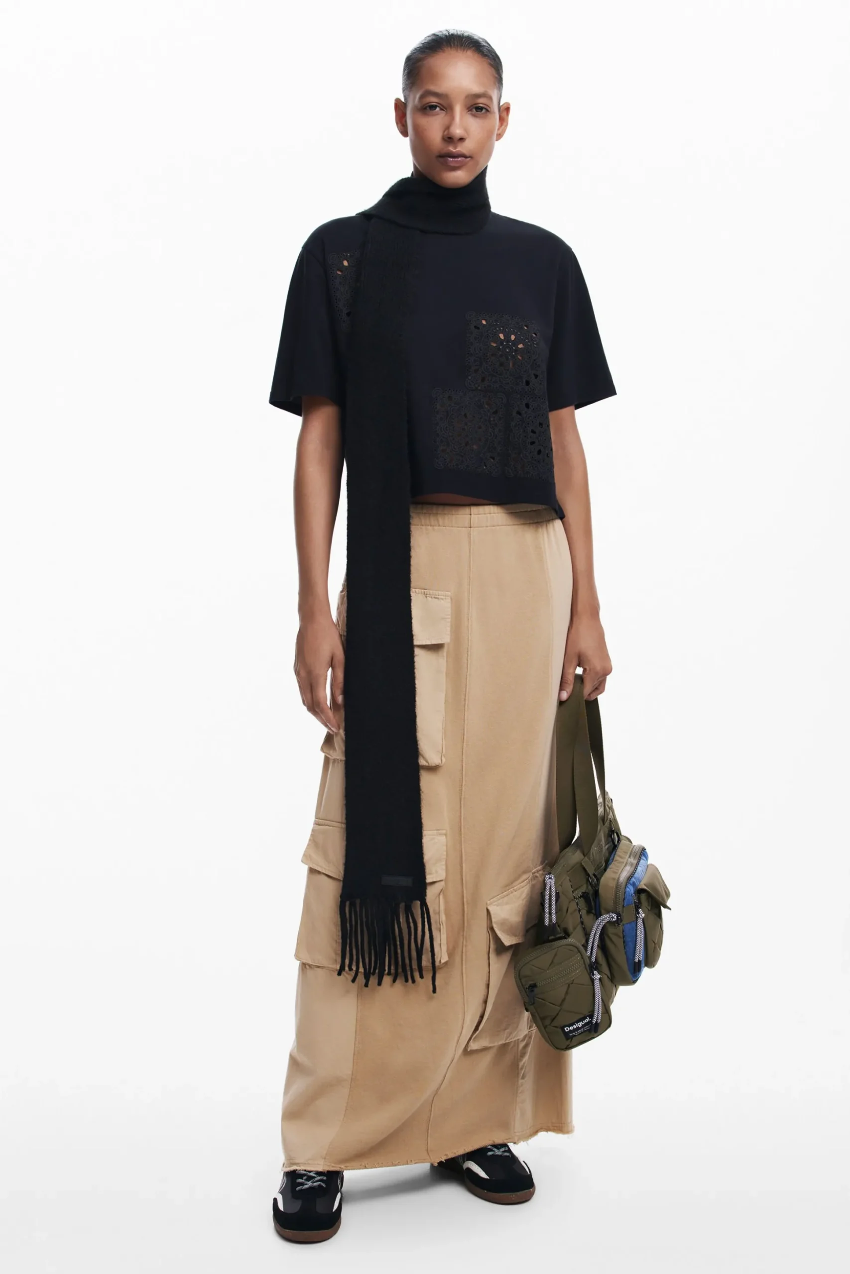 Plain T-shirt details
