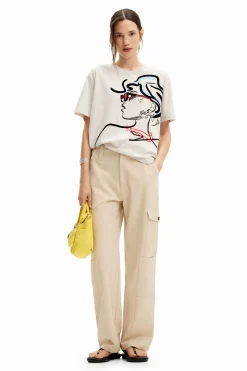 Plain T-shirt illustration