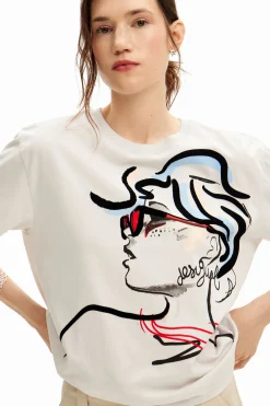Plain T-shirt illustration