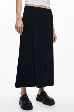 Pleated midi skirt