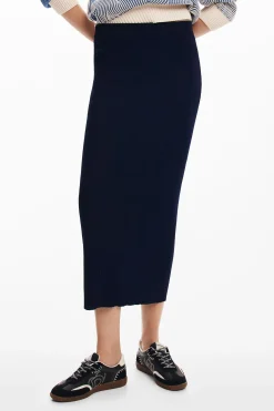 Ribbed knit skirt
