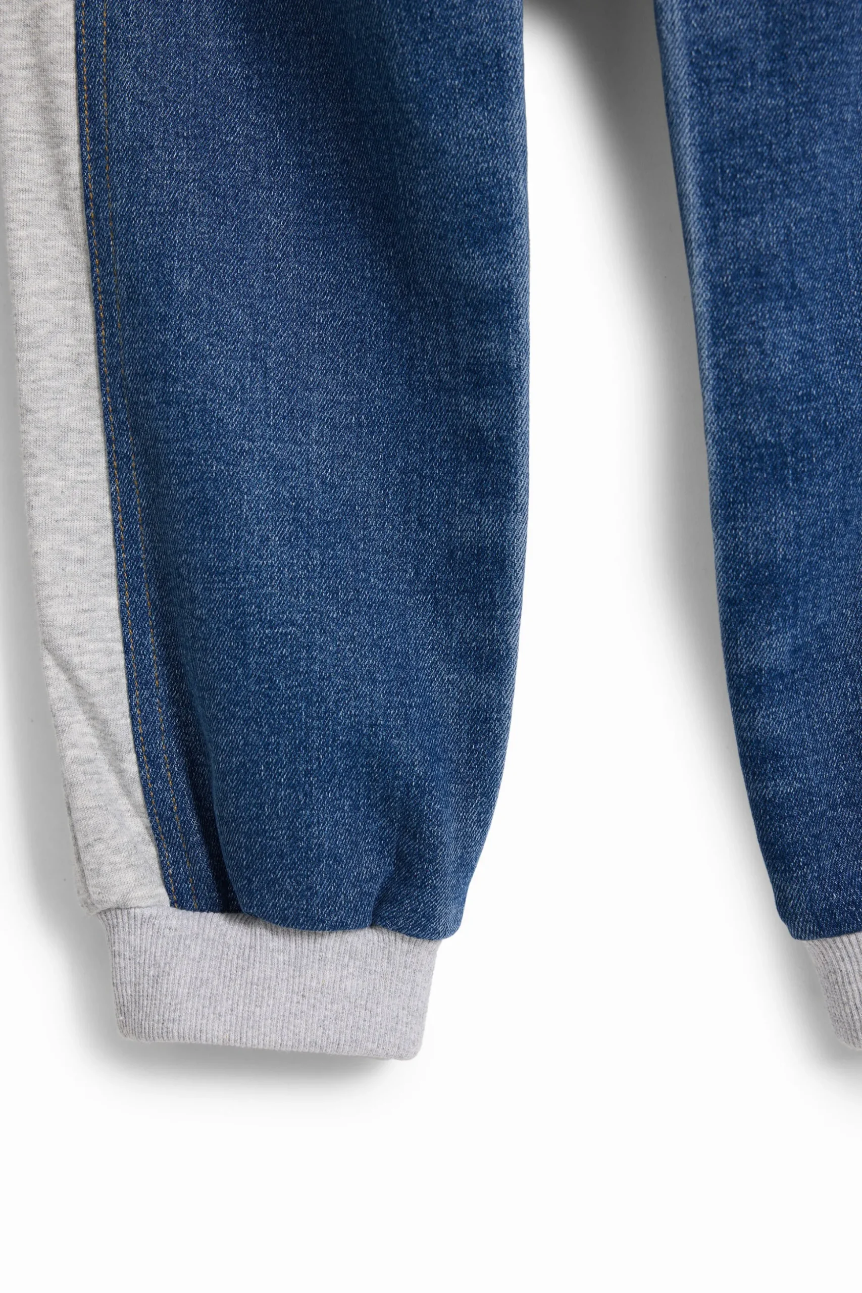 Ribbed star jogger pants