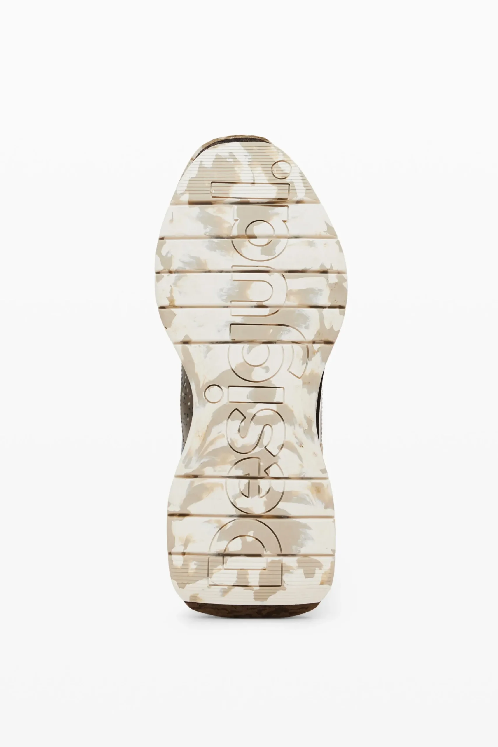 Runner patch sneakers