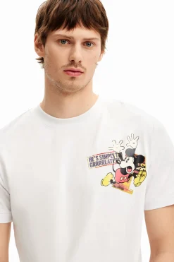 Short-sleeved Mickey Mouse t-shirt with a phrase.