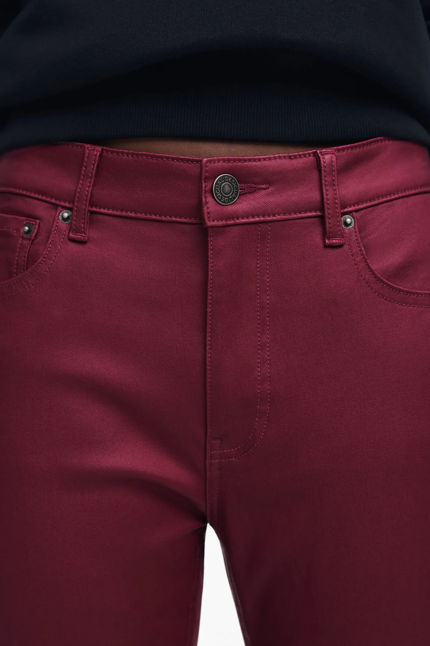 Slim pants
