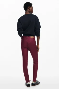 Slim pants
