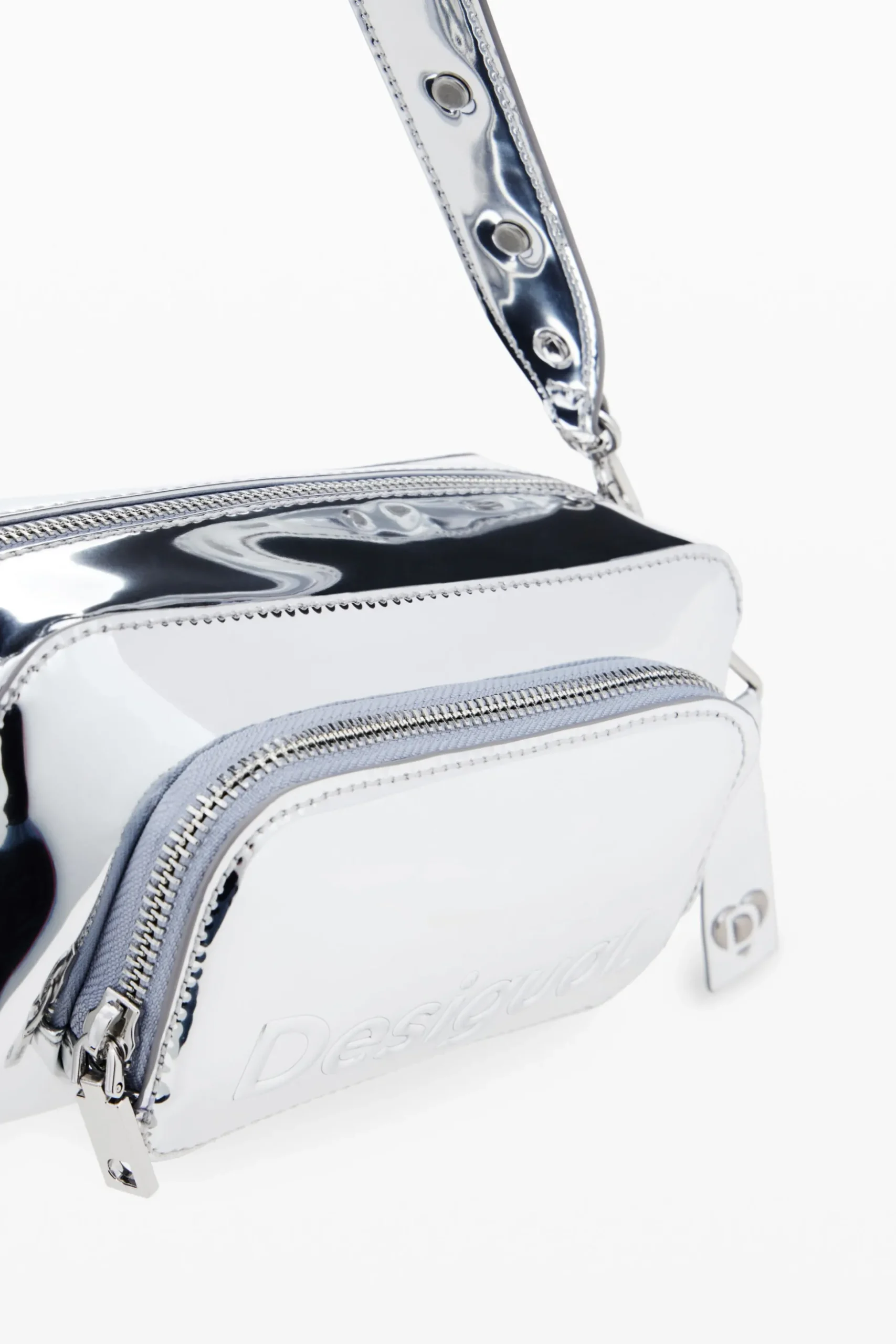 Sling bag with S logo