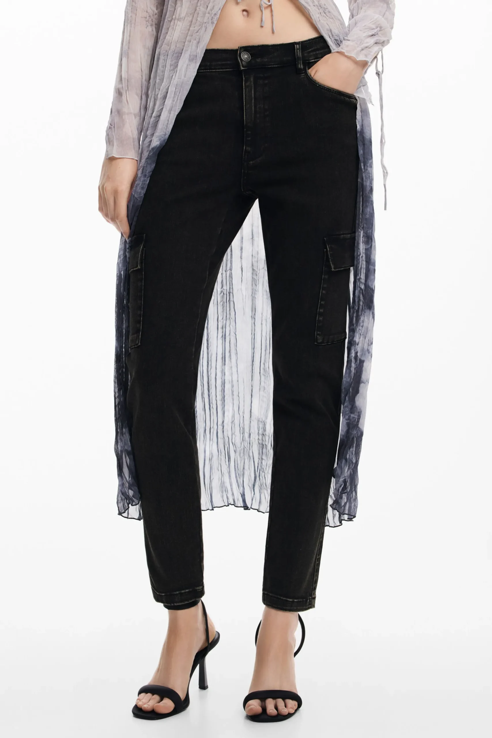 Straight cargo jeans