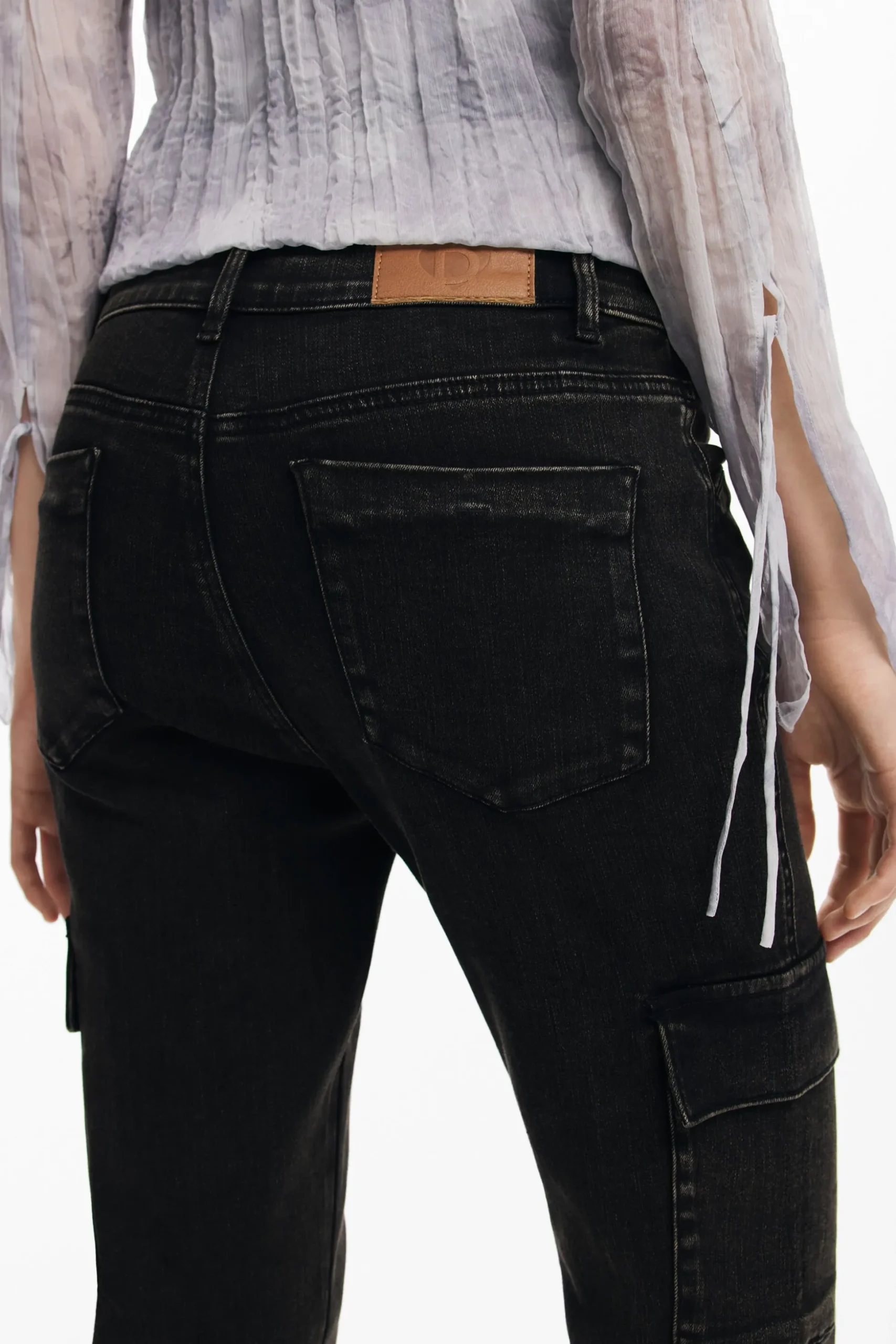 Straight cargo jeans