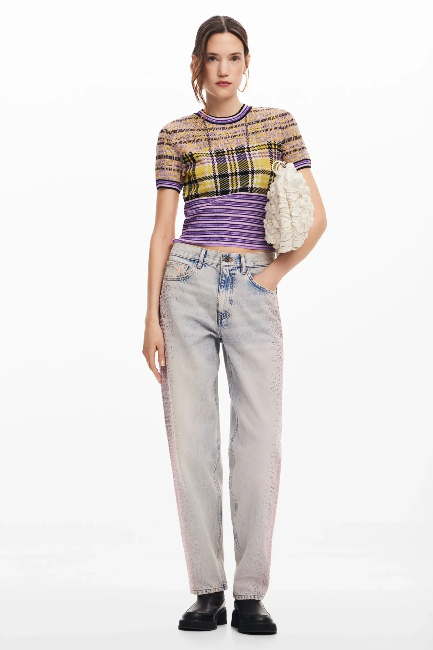 Straight jeans with rhinestones