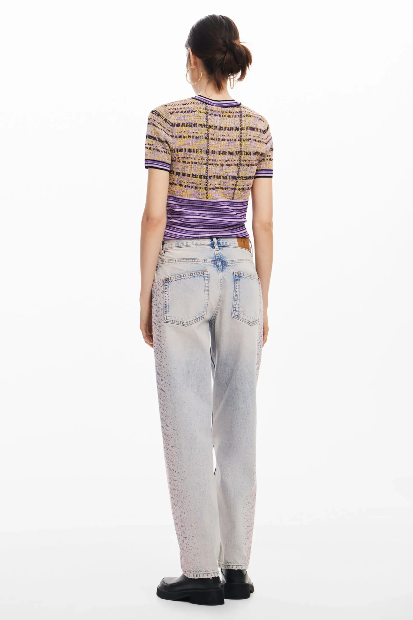 Straight jeans with rhinestones