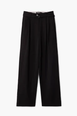 Straight long pants