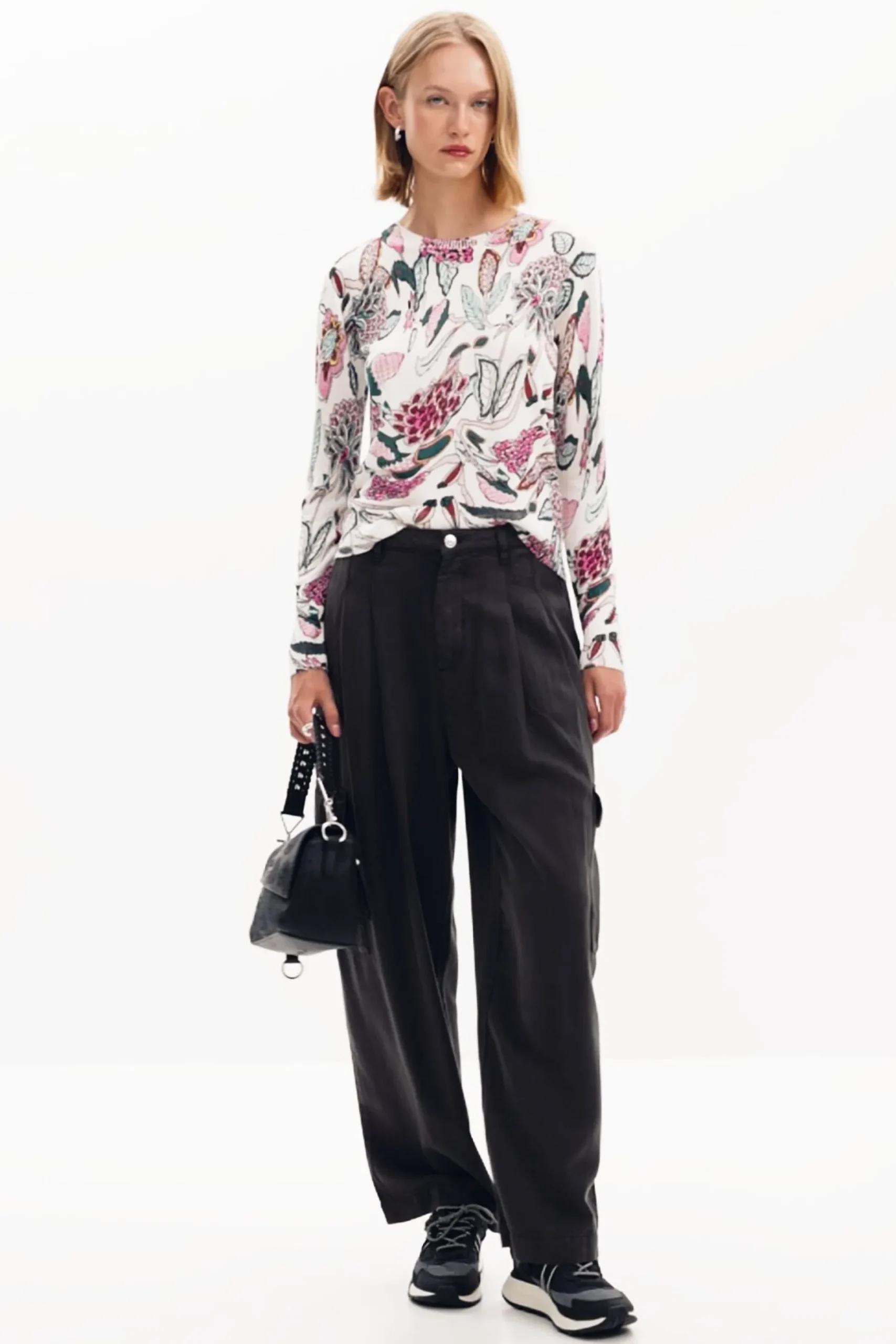 Sweater with floral details