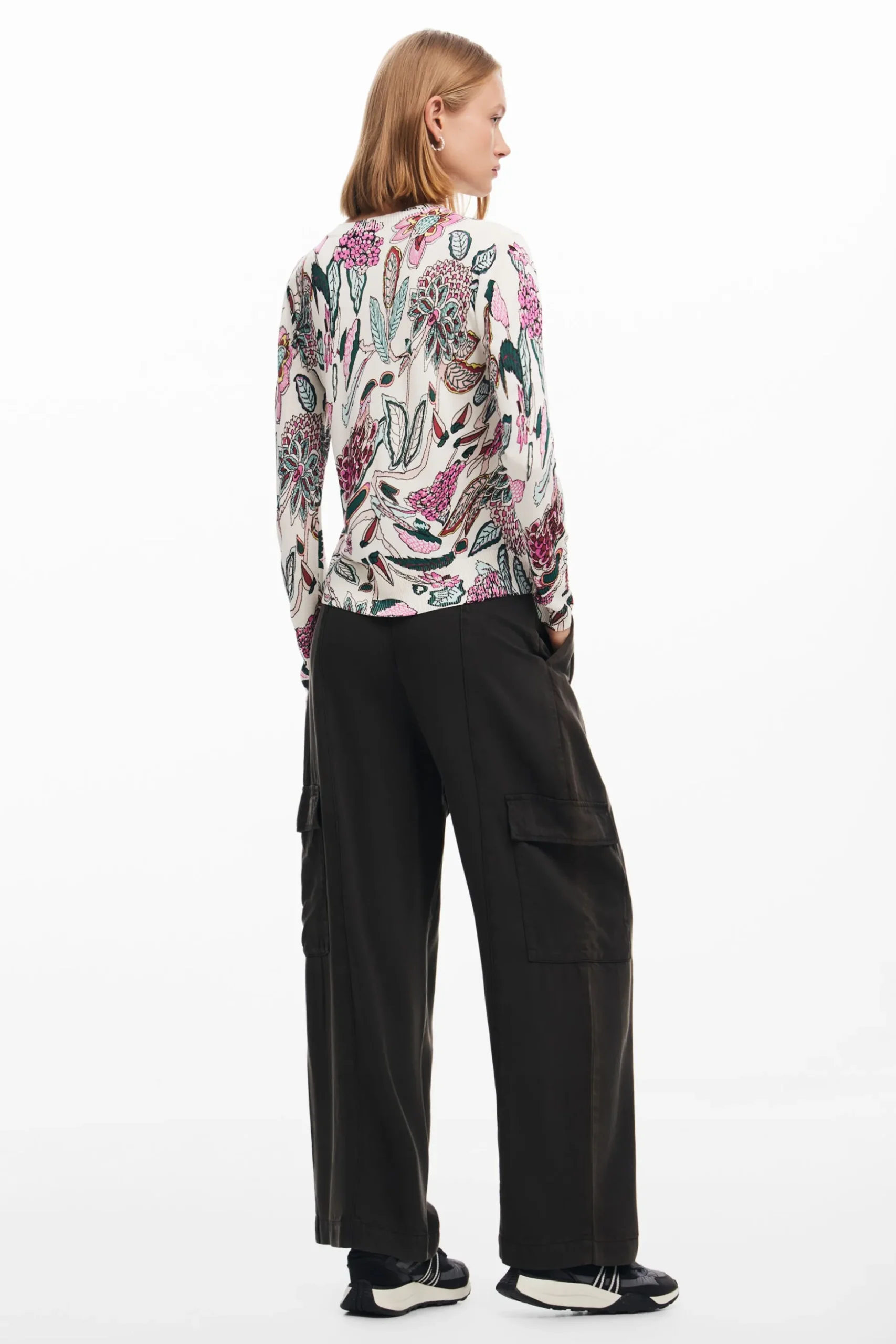 Sweater with floral details