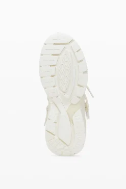 Trekking runner sneakers