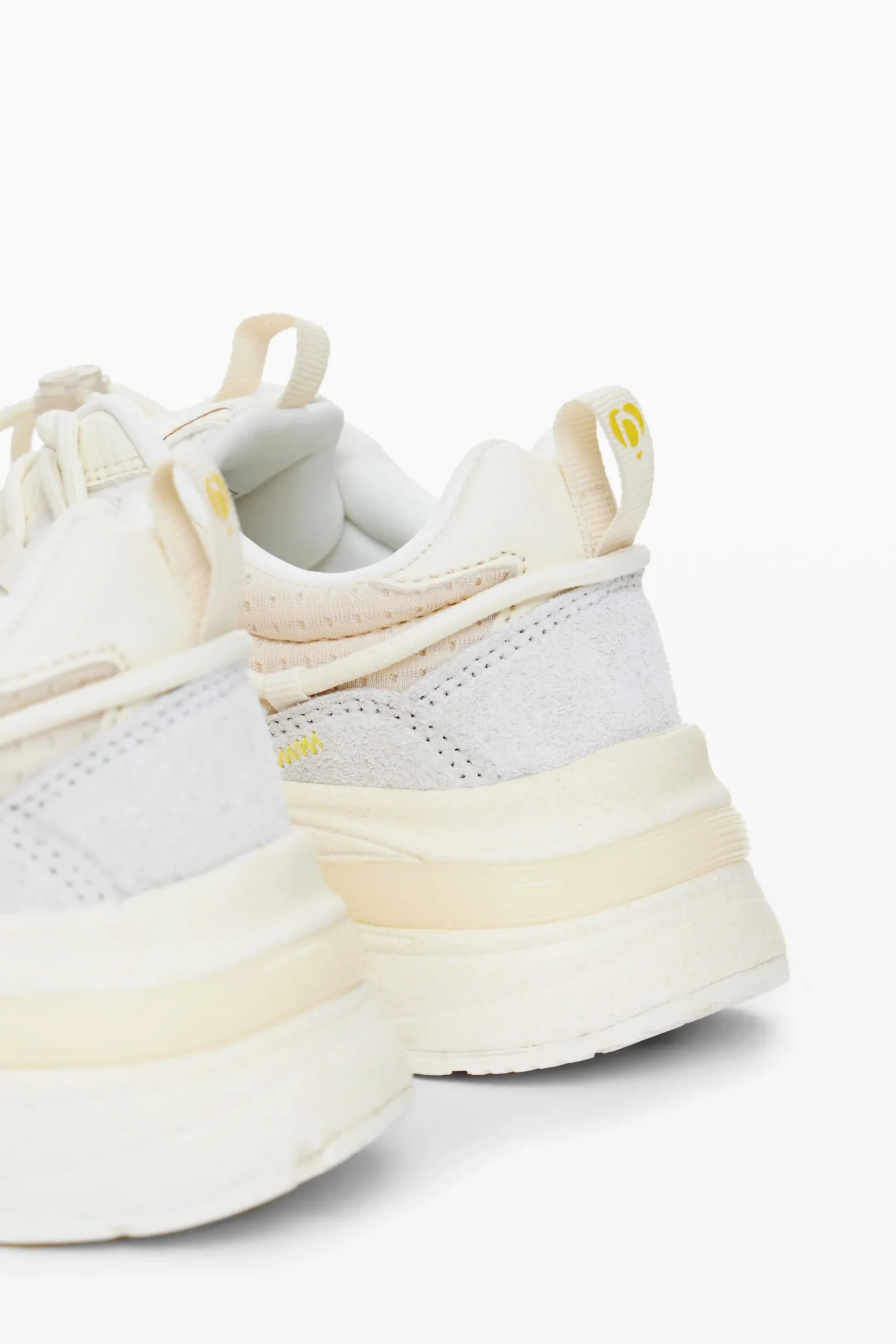 Trekking runner sneakers