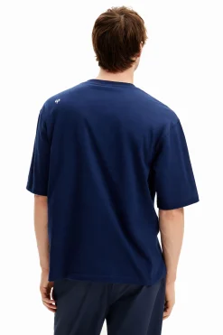 T-shirt with central patch