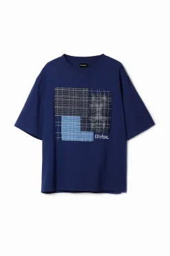 T-shirt with central patch