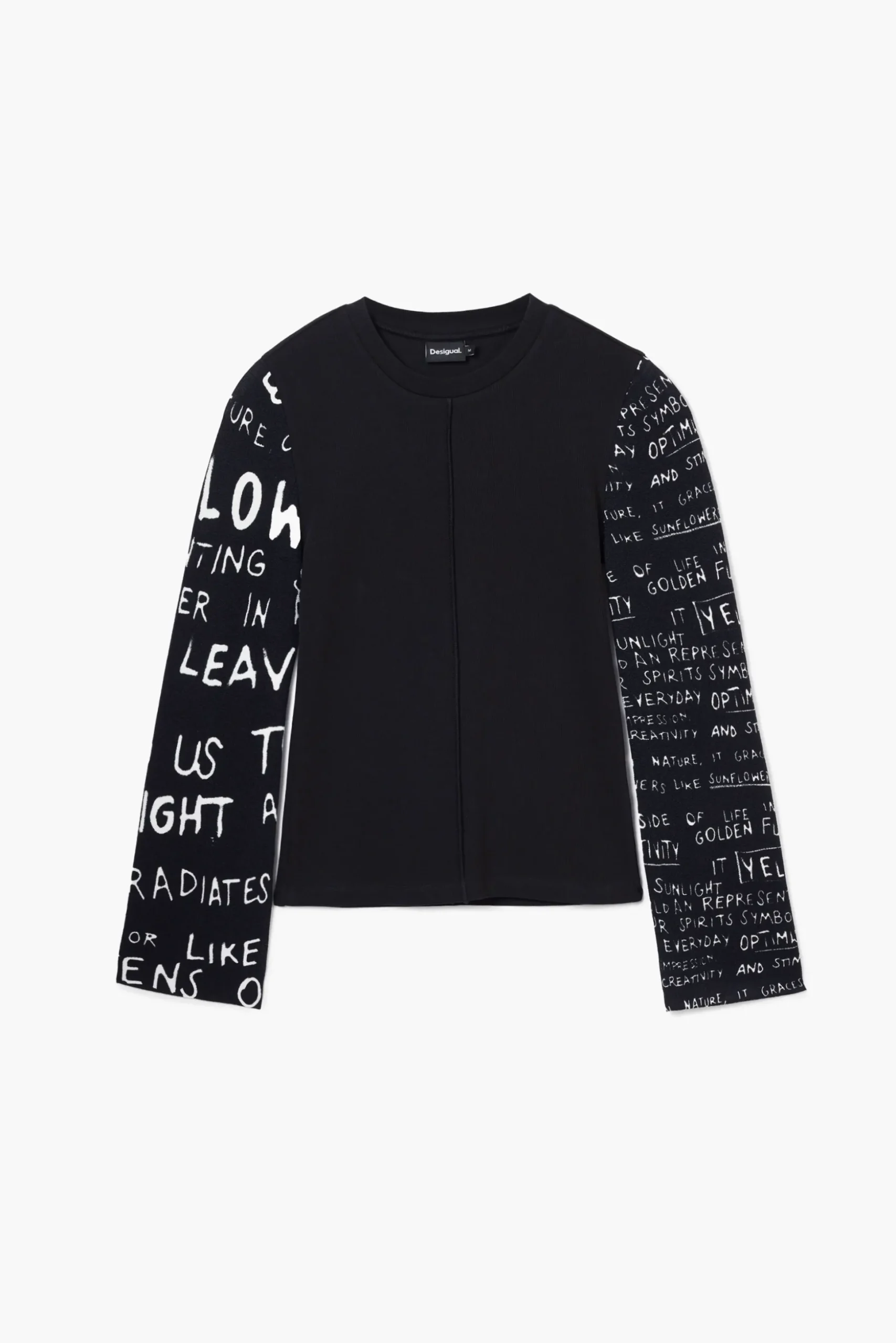 T-shirt with printed sleeves