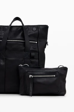 Voyager M leather backpack