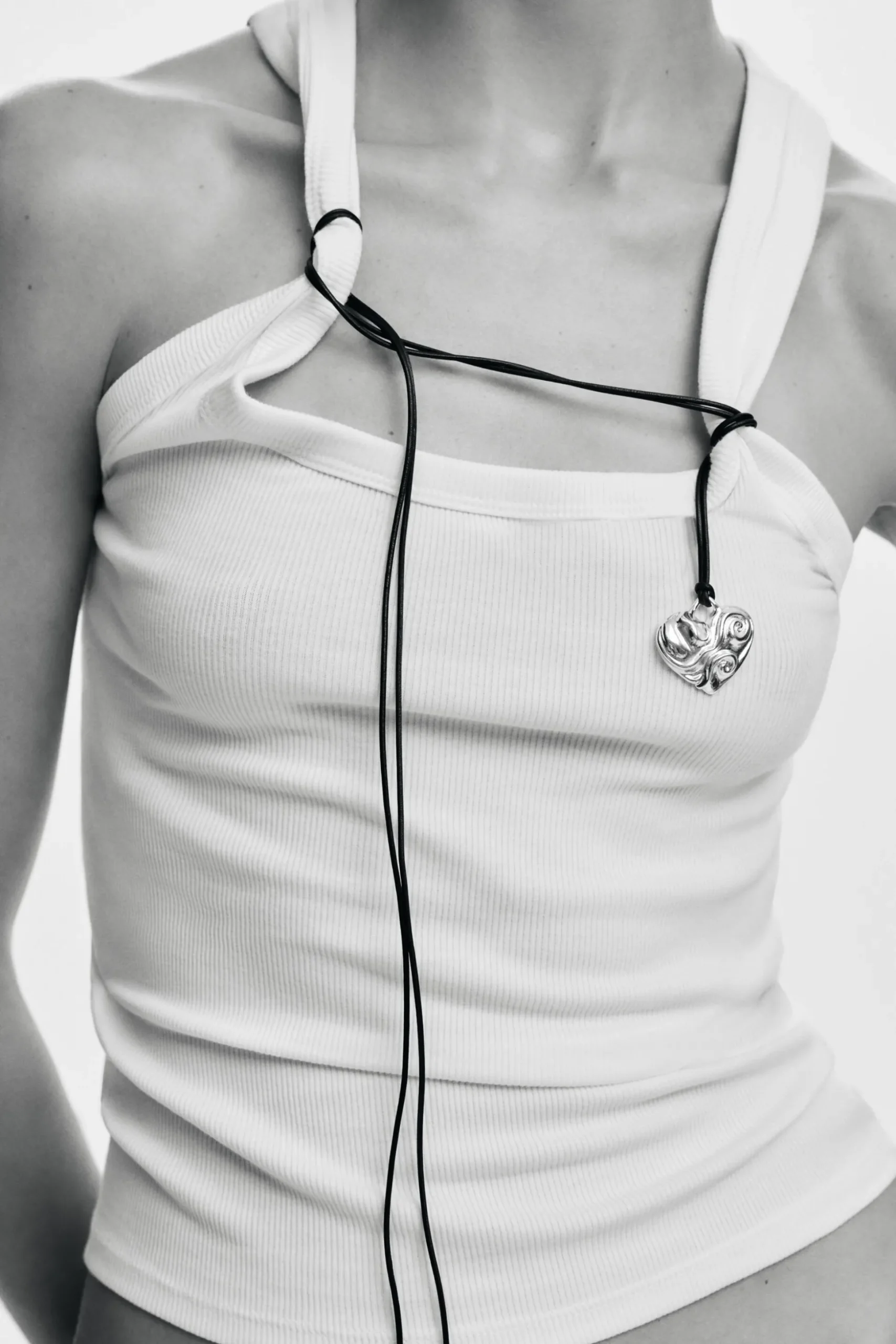 Zalio gold-plated heart pendant with rope