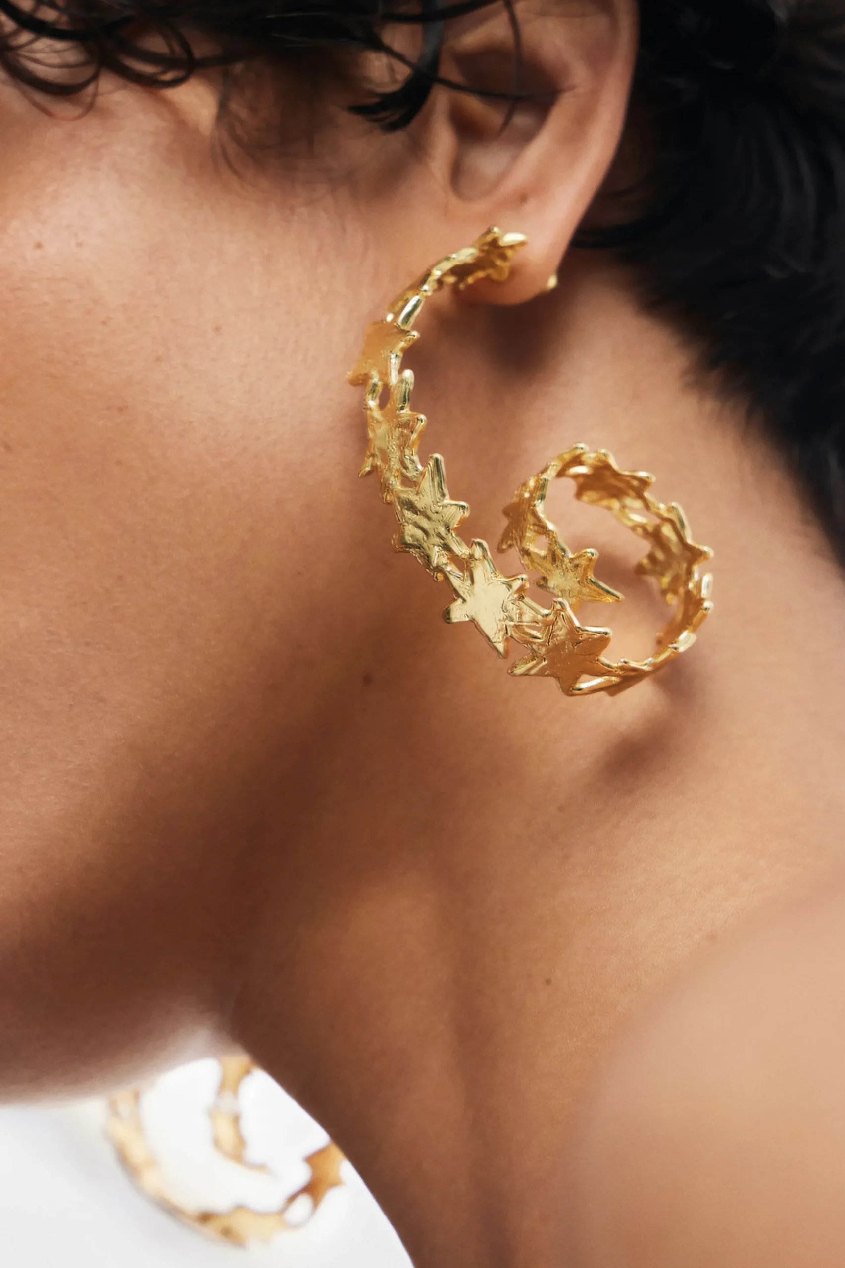 Zalio gold-plated spiral star earrings