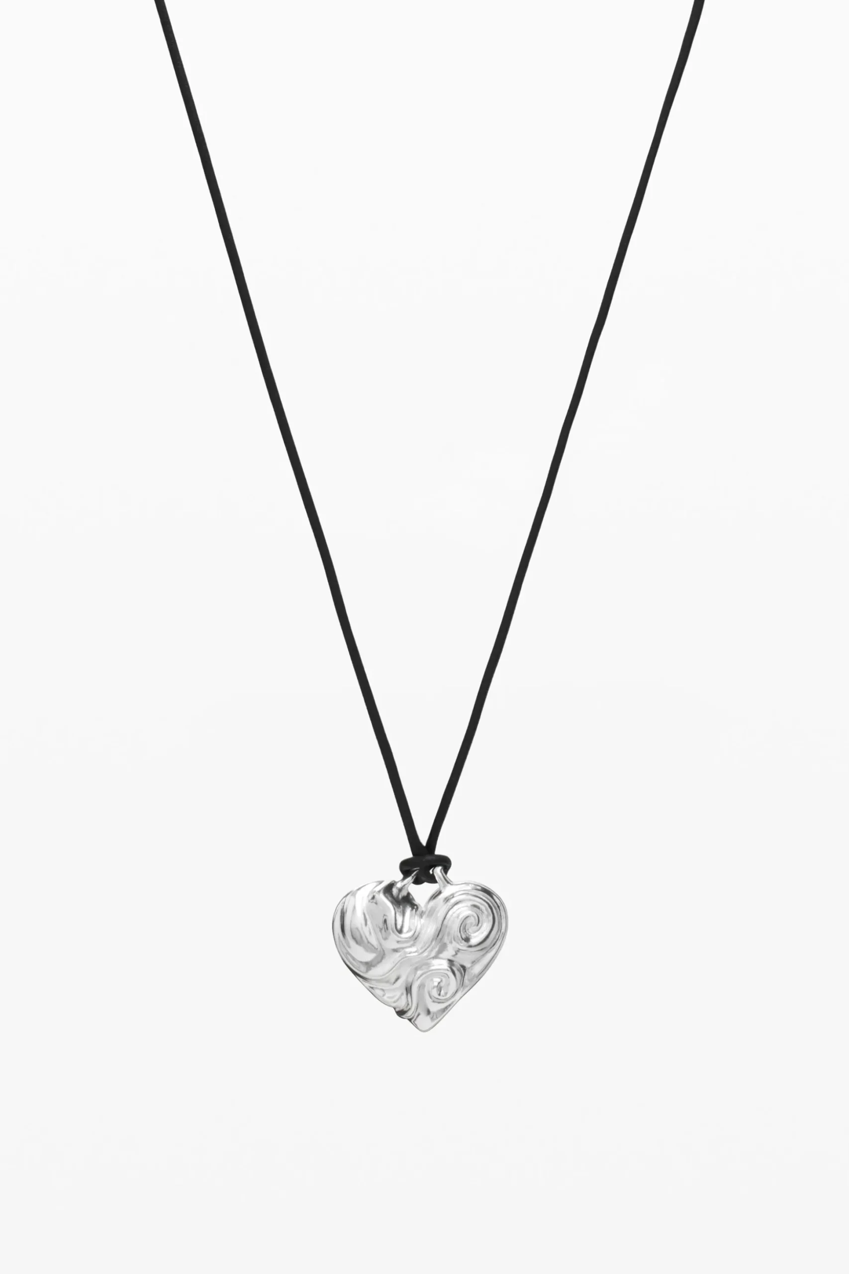 Zalio silver-plated heart pendant with cord